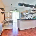 Guesthost - La Vela Azzurra - Flat By The Sea *