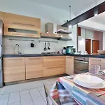 Guesthost - La Vela Azzurra - Flat By The Sea