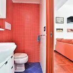 Guesthost - La Vela Azzurra - Flat By The Sea * נאפולי